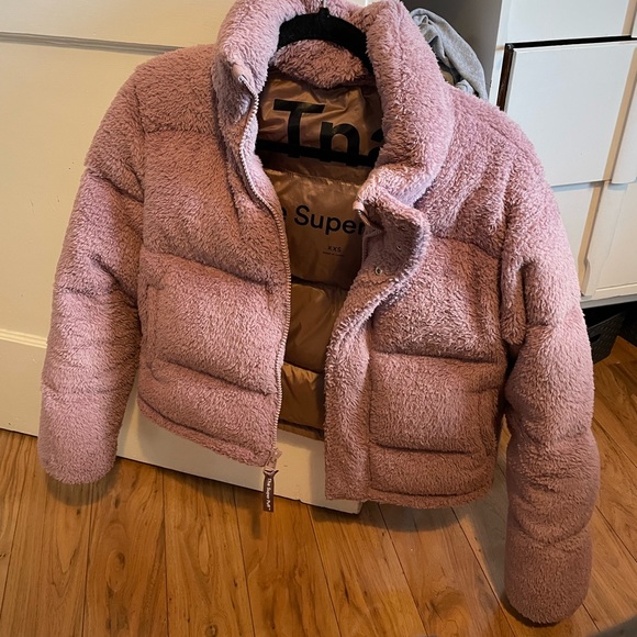 TNA Super Puff Shorty in Pink! XXS, fits like a small - Picture 2 of 4